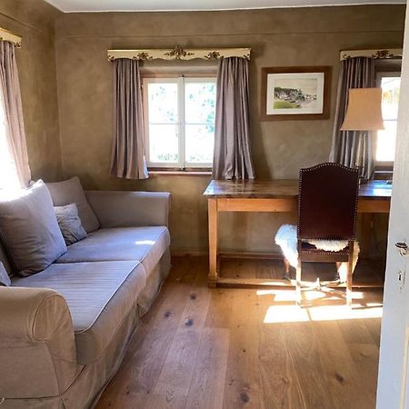 Privatzimmer In 400 Jahre Alten Bauernhaus Niederalm Buitenkant foto