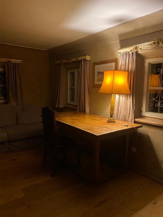 Privatzimmer In 400 Jahre Alten Bauernhaus Niederalm Buitenkant foto