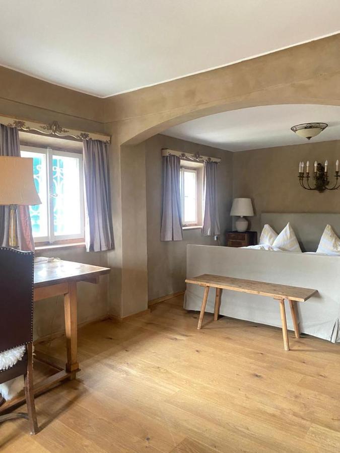 Privatzimmer In 400 Jahre Alten Bauernhaus Niederalm Buitenkant foto